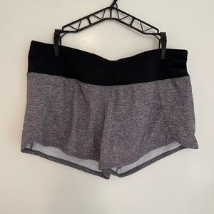 Lululemon speed up low rise lines short 2.5’